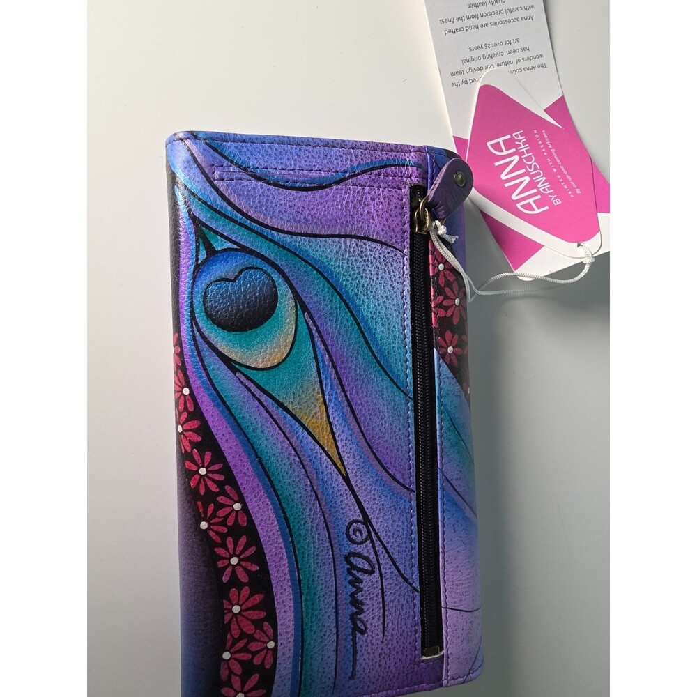 ANNA BY ANUSCHKA Hand Painted Signed Leather Trifold Wallet Peacock Feather Snap - Picture 2 of 6